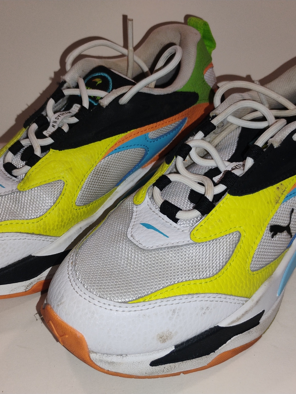 Puma Colorblock Sneakers in Yellow, Blue and Orange...rider fv lava jr.